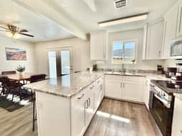Glendale Getaway 1