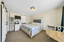Mt. C-Garden Room #4 - Image 4
