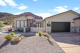 Lazy Lucy Lodge: Kanab Luxury Dog-Friendly Rental