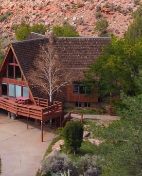 Intimate Cabin Hideaways