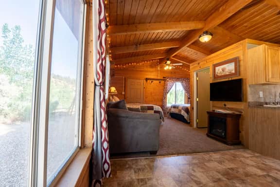 Mt. C- RV Park Cabin