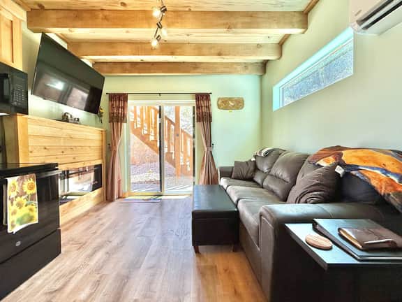 Thunderbluff Cottage