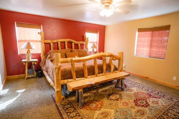 Starzz Ranch - Image 5