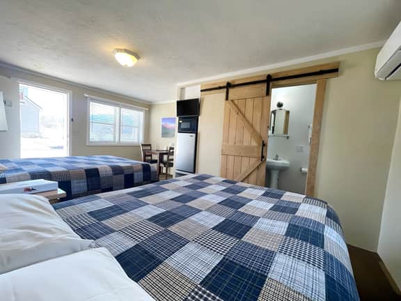 Mt. C-Zion Room #2 - Image 4