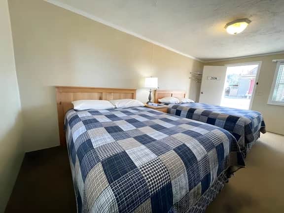 Mt. C-Zion Room #2